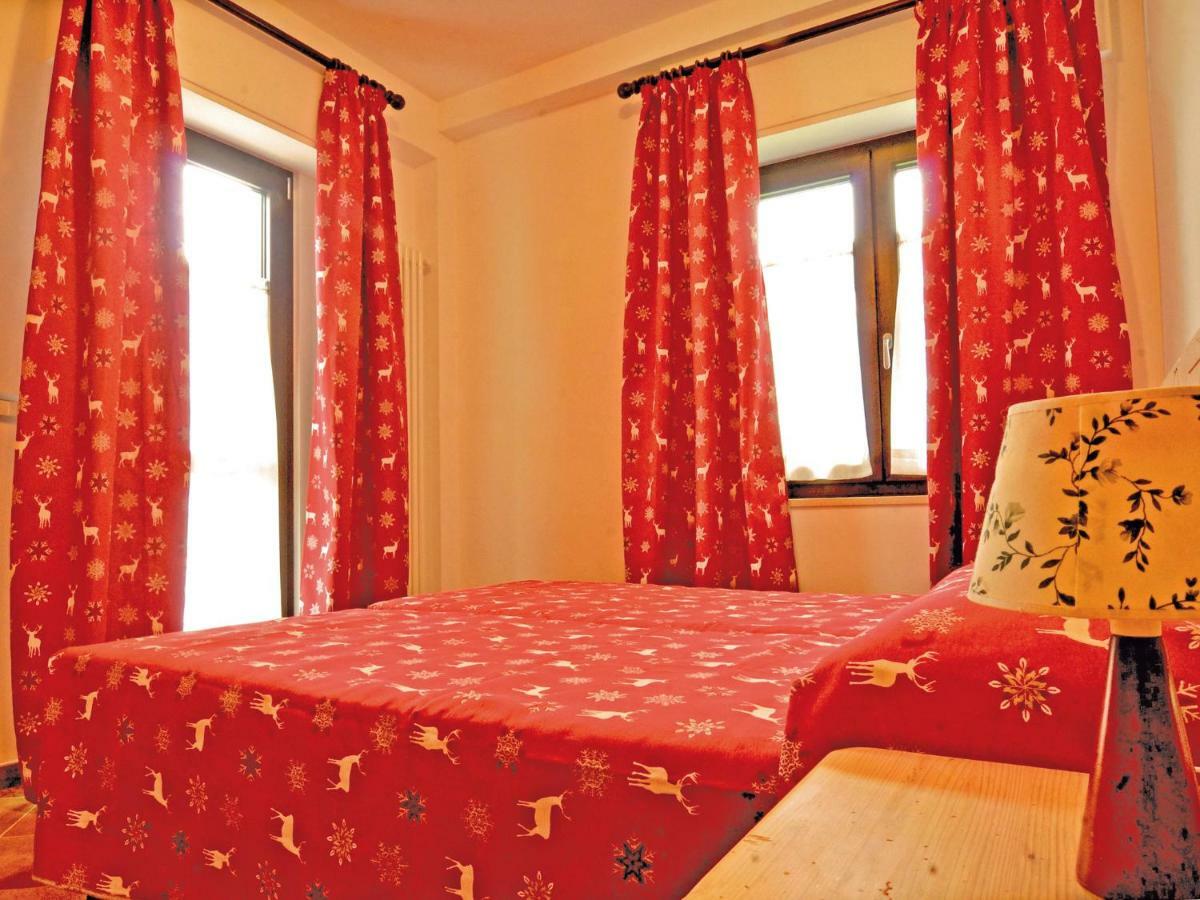 Albergo Ristorante Centro Vico Canavese Kültér fotó