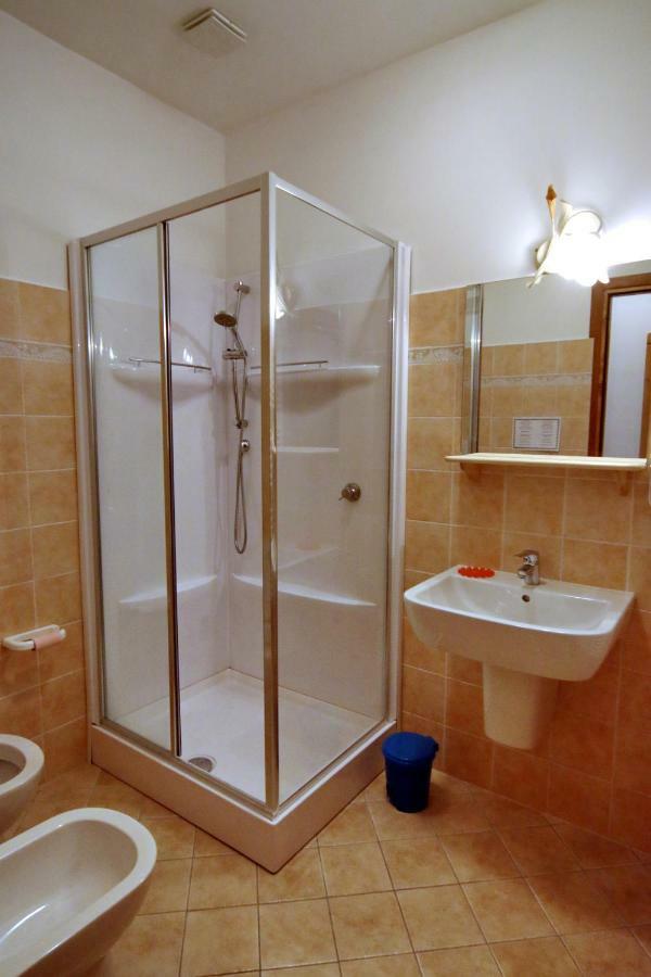 Albergo Ristorante Centro Vico Canavese Kültér fotó