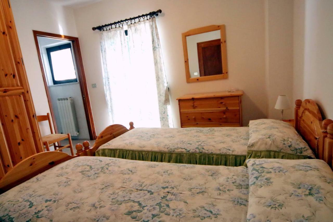 Albergo Ristorante Centro Vico Canavese Kültér fotó