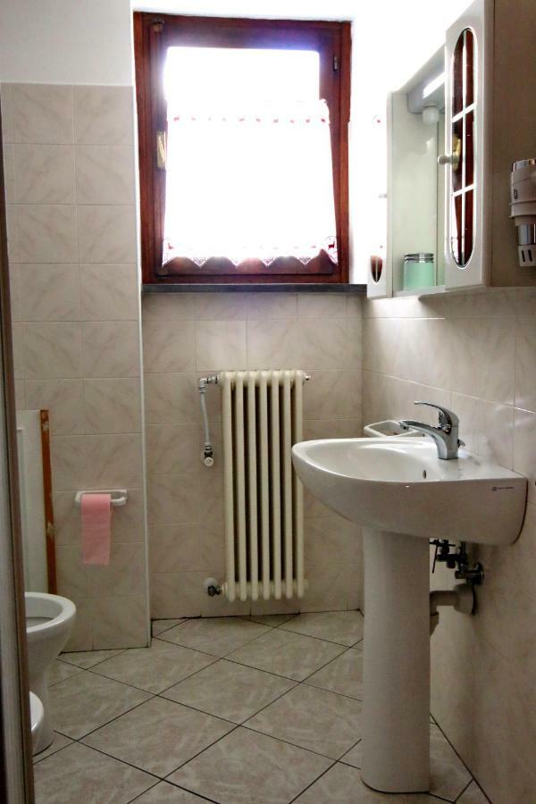 Albergo Ristorante Centro Vico Canavese Kültér fotó