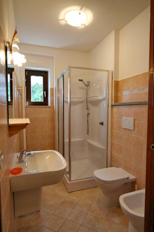 Albergo Ristorante Centro Vico Canavese Kültér fotó